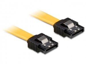 Delock Kabel do dysku DATA III 6GB/S 10CM Z ZATRZASKAMI METALOWYMI KRÓTKIE WTYCZKI D (82797)