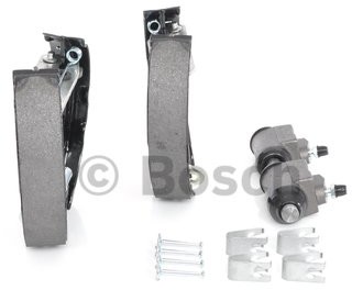 BOSCH KIT SUPERPRO, zestaw szczek hamulcowych + cylinderek hamulca koła zamontowany z tyłu, 0 204 114 586 0204114586