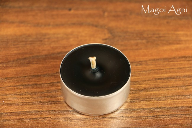Magoi Agni Tealight - czarna świeca z wosku (herbaciarka) drim60