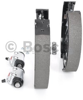 BOSCH KIT SUPERPRO, zestaw szczek hamulcowych + cylinderek hamulca koła zamontowany z tyłu, 0 204 114 638 0204114638