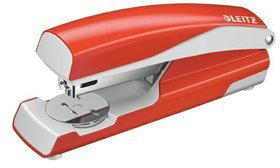 Leitz Zszywacz średni, metalowy, jasnoczerwony 55020020