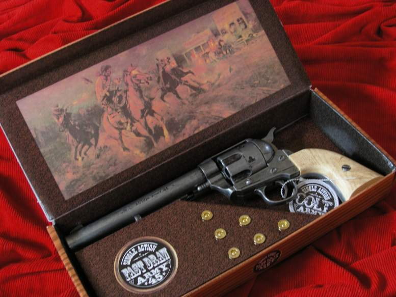 Hiszpania COLT PEACE MAKER 1873r SINGLE ACTION ARMY CAL 45 stalowy jasny