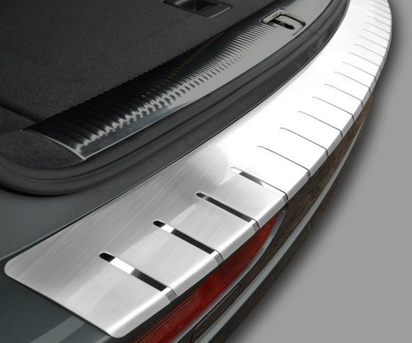 ALUFROST VW GOLF VI 5D HATCHBACK 2008-2012 Nakładka na zderzak z zagięciem (stal