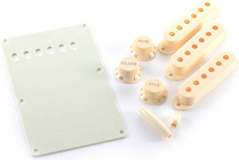 Fender | Strat Kit | zestaw akcesoriów 0991368000