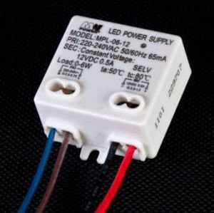 Zasilacz sieciowy do pasków LED 12V DC, 6W