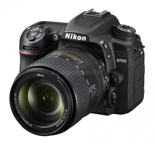 Opinie o Nikon D7500 +18-300 VR (VBA510K004)