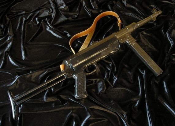 Denix MP 40 PARABELLUM SCHMEISSER Z PASEM