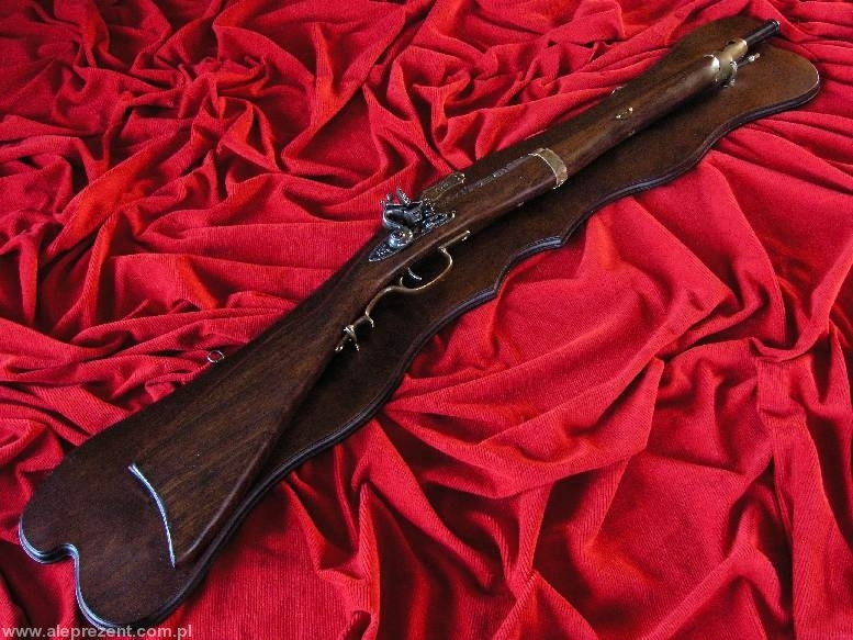 WŁOCHY STRZELBA NA TABLO Z ZAMKIEM SKAŁKOWYM Z 1732r.