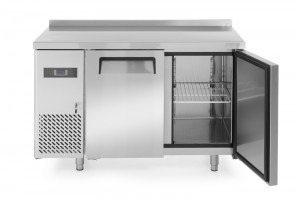 Hendi Stół chłodniczy Kitchen Line 2-drzwiowy z agregatem bocznym, linia 600 233