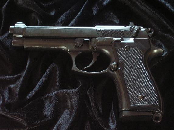 Denix CENNA I PIĘKNA BERETTA 92F 9MM PARABELLUM