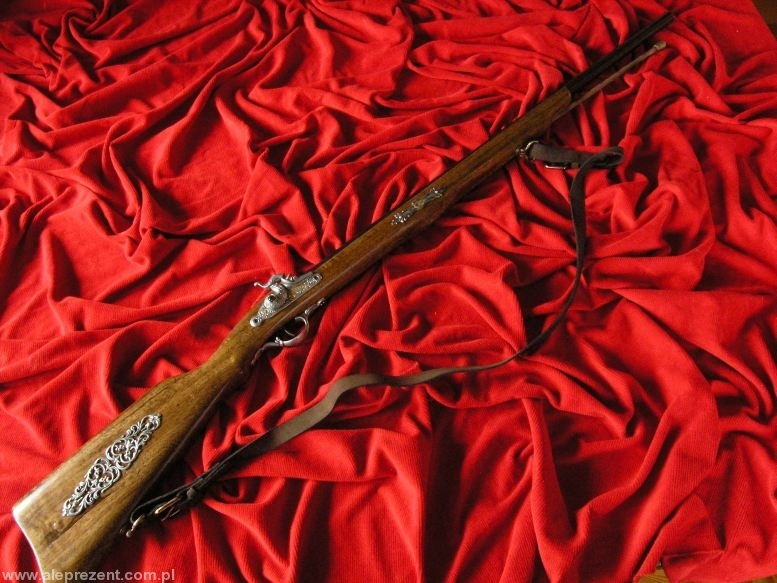 WŁOCHY REPLIKA - STRZELBA KAPISZONOWA Z PASEM