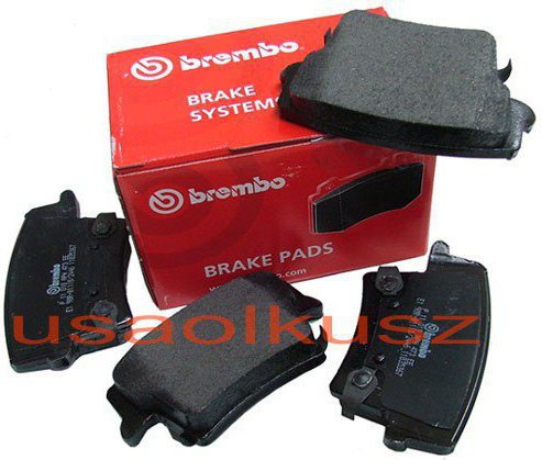 BREMBO Klocki hamulcowe tylne Lancia Thema 2011-