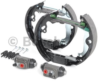 BOSCH KIT SUPERPRO, zestaw szczek hamulcowych + cylinderek hamulca koła zamontowany z tyłu, 0 204 114 643 0204114643