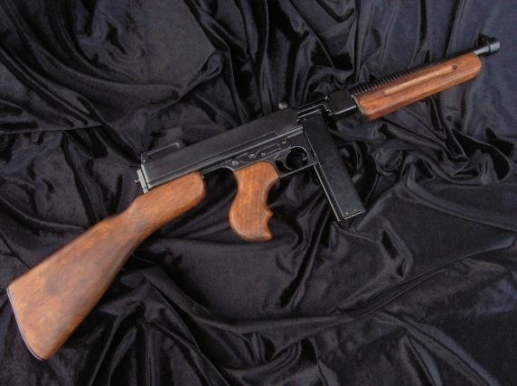 Denix AMERYKAŃSKI SŁYNNY THOMPSON PISTOLET MASZYNOWY M1928 A1