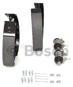 BOSCH KIT SUPERPRO, zestaw szczek hamulcowych + cylinderek hamulca koła zamontowany z tyłu, 0 204 114 675 0204114675