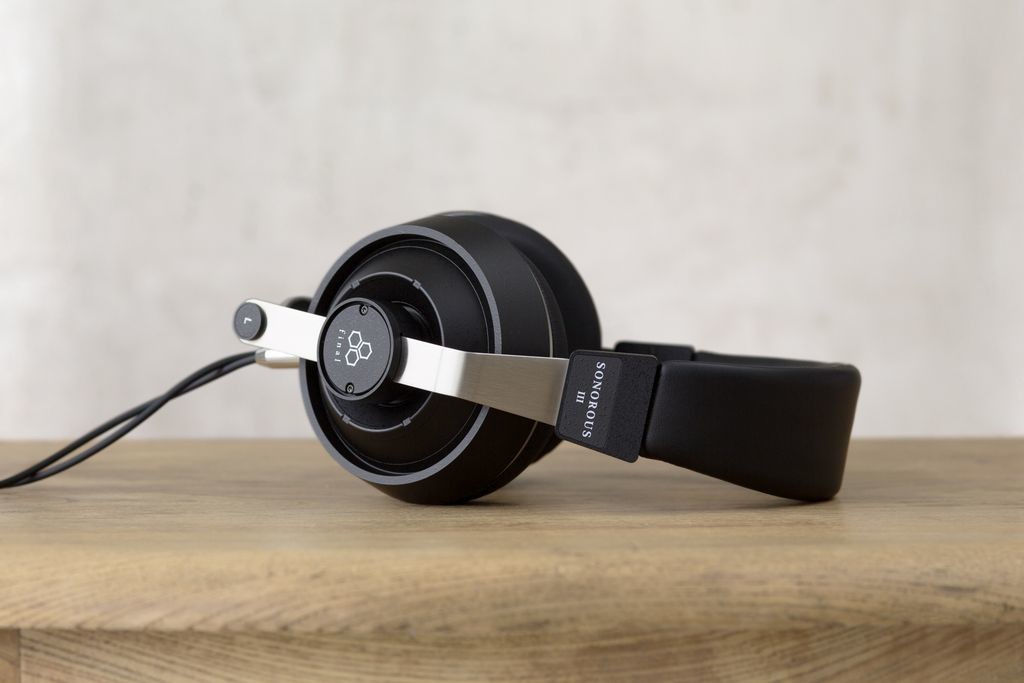 Final Audio Design Sonorous II czarne