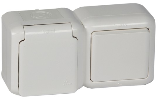 Legrand Forix IP44 Łącznik Schodowy 10 AX + Gniazdo 2P+Z 16 A - - 782376