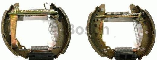 BOSCH Zesatw szczęk hamulcowych 0 204 114 053