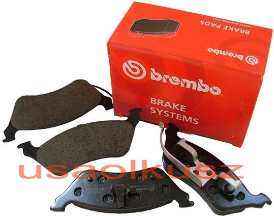BREMBO Klocki hamulcowe tylne Chrysler Voyager Town Country !!