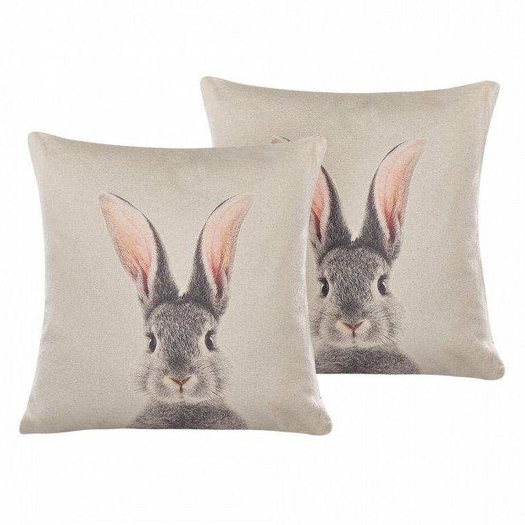 Zestaw 2 poduszek dekoracyjnych motyw królika 45 x 45 cm szarobeżowy QUERCUS kod: 4251682262132