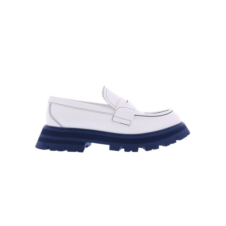 Stylowe Loafersy zamszowe Alexander McQueen