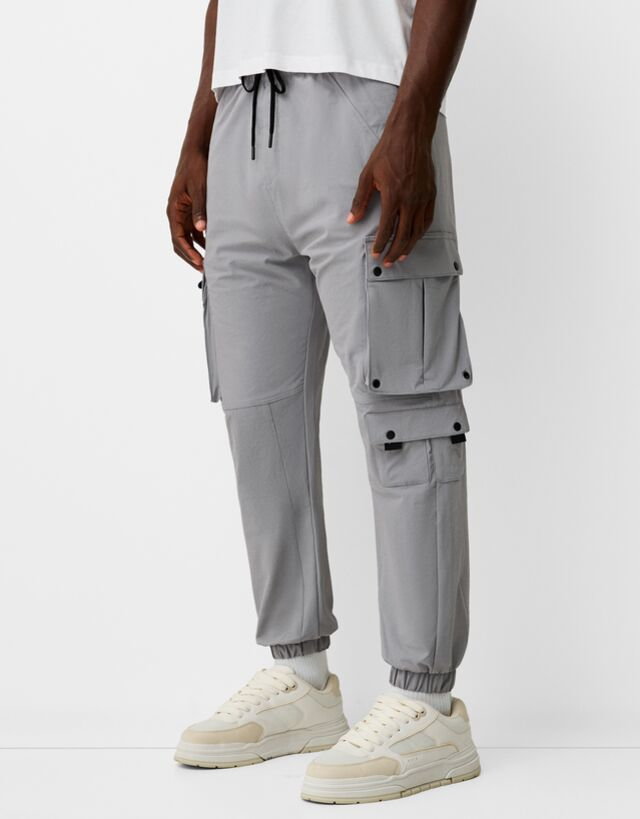 Bershka Techniczne Spodnie Jogger Cargo Mężczyzna Xs Ciemnoszary