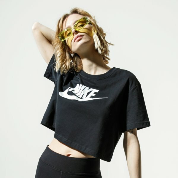 NIKE T-SHIRT SPORTSWEAR ESSENTIAL