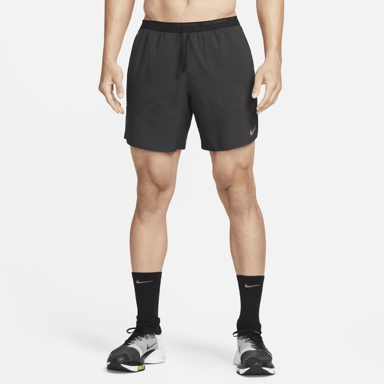 Męskie spodenki do biegania z wszytą bielizną 18 cm Nike Dri-FIT Stride - Zieleń