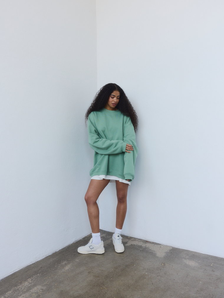 SPRING GREEN SWEATSHIRT