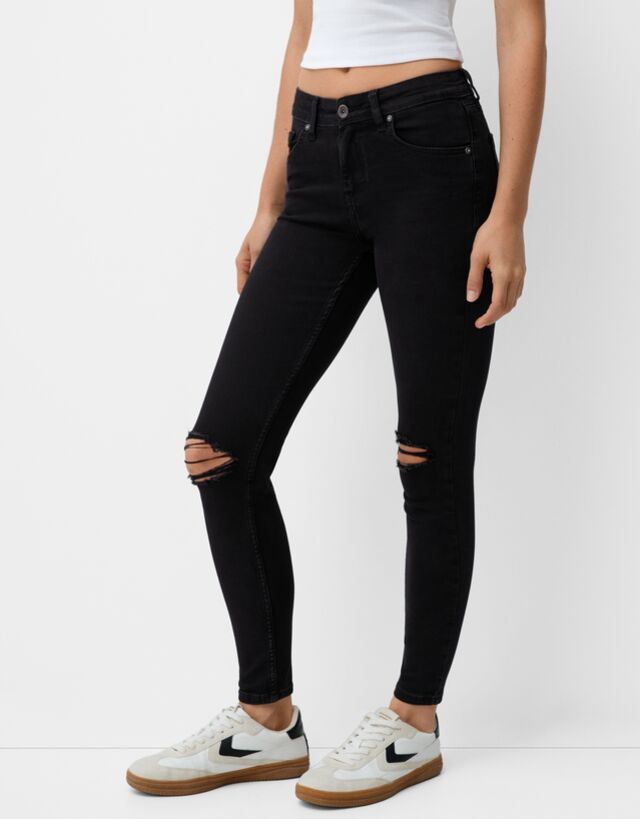 Bershka Jeansy Skinny Fit Z Niskim Stanem Kobieta 44 Czarny