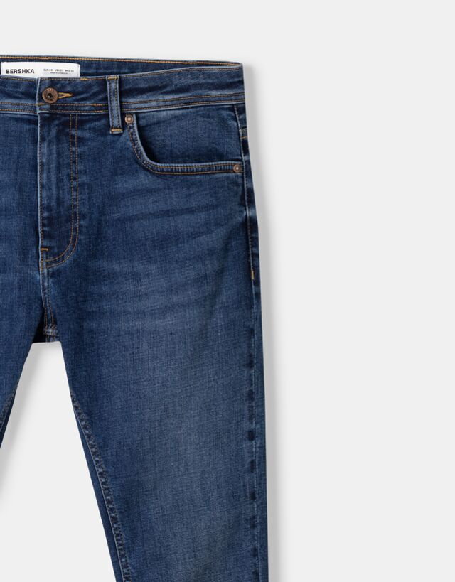 Bershka Jeansy O Kroju Super Skinny Mężczyzna 44 Niebieski