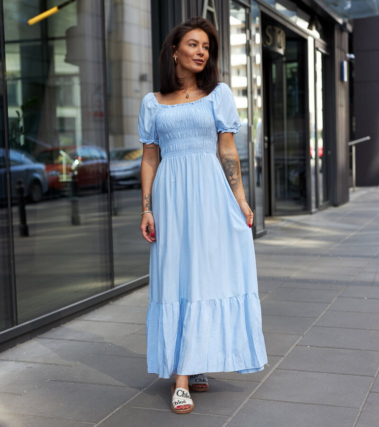 Niebieska sukienka z marszczeniem maxi Demisa