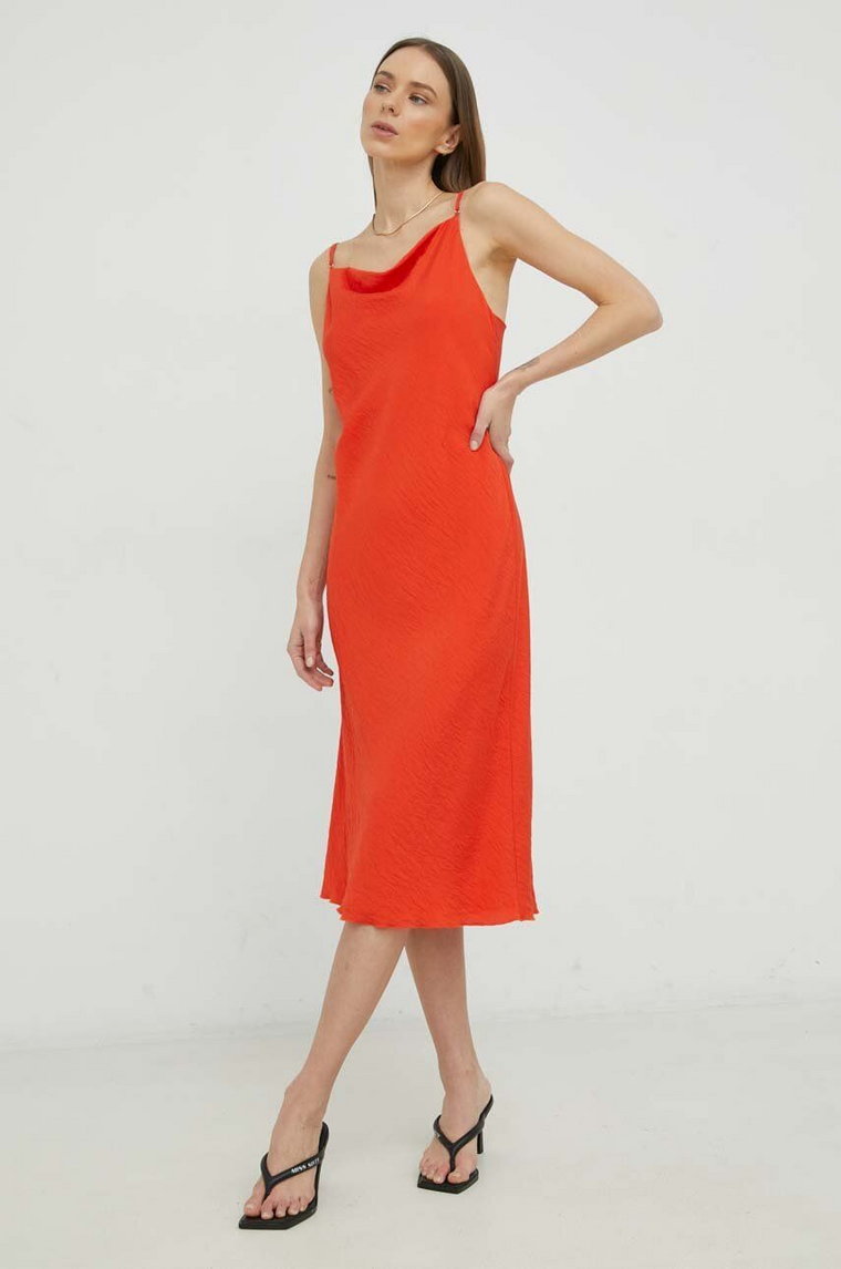 Samsoe Samsoe sukienka kolor pomarańczowy midi prosta