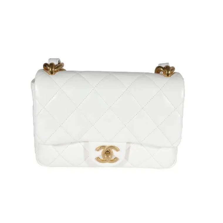 Pre-owned Leather clutches Chanel Vintage