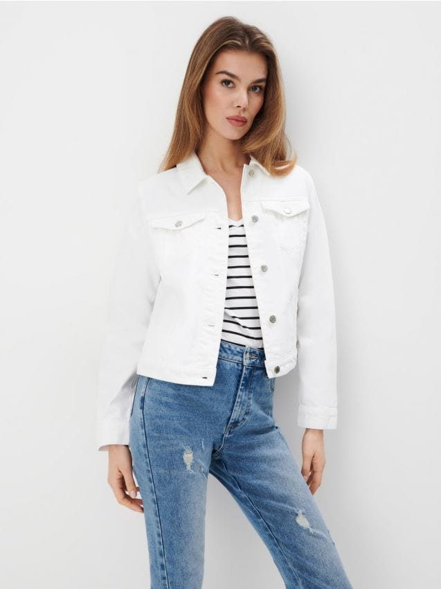 Mohito - Biała kurtka jeansowa - biały