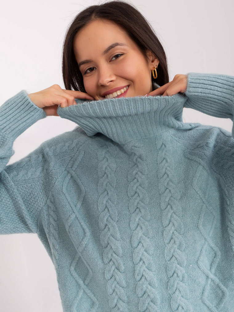 Sweter z warkoczami mietowy casual dekolt golf rękaw długi