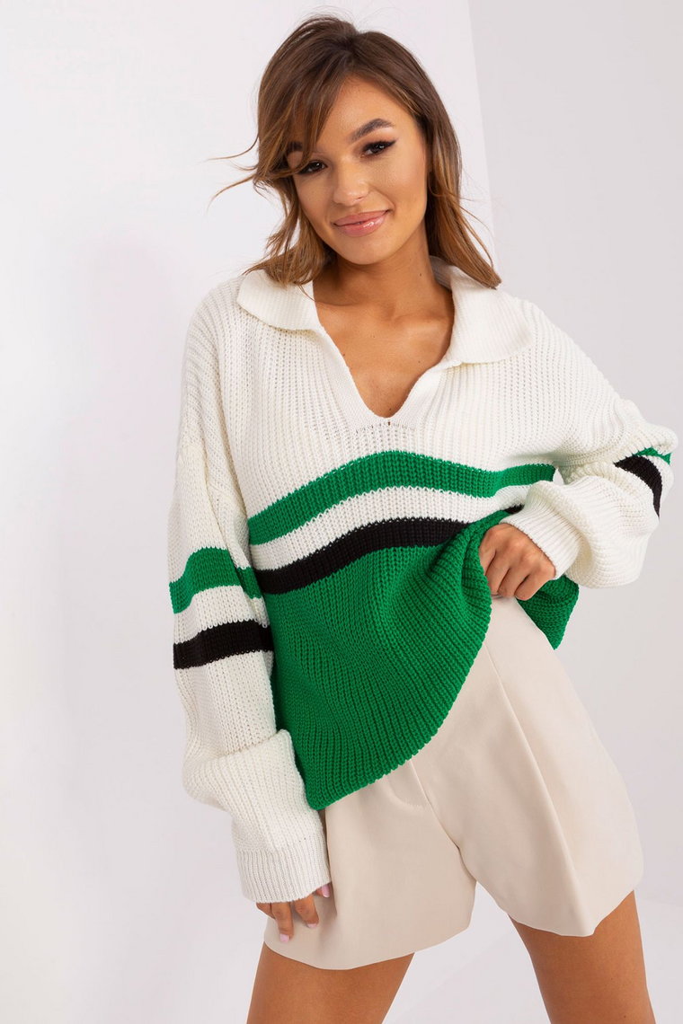 Ecru-zielony sweter oversize z wełną