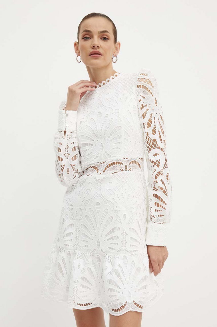 Morgan sukienka ROSLO kolor biały mini rozkloszowana