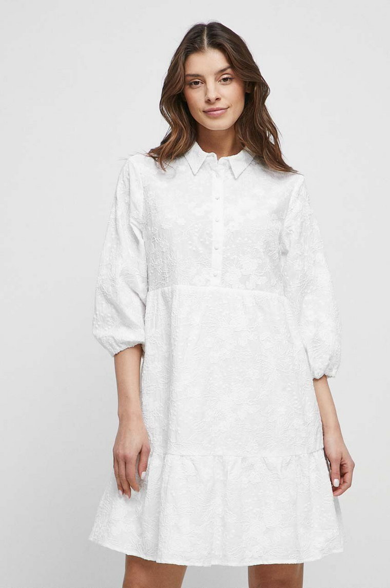 Medicine sukienka bawełniana kolor biały mini rozkloszowana