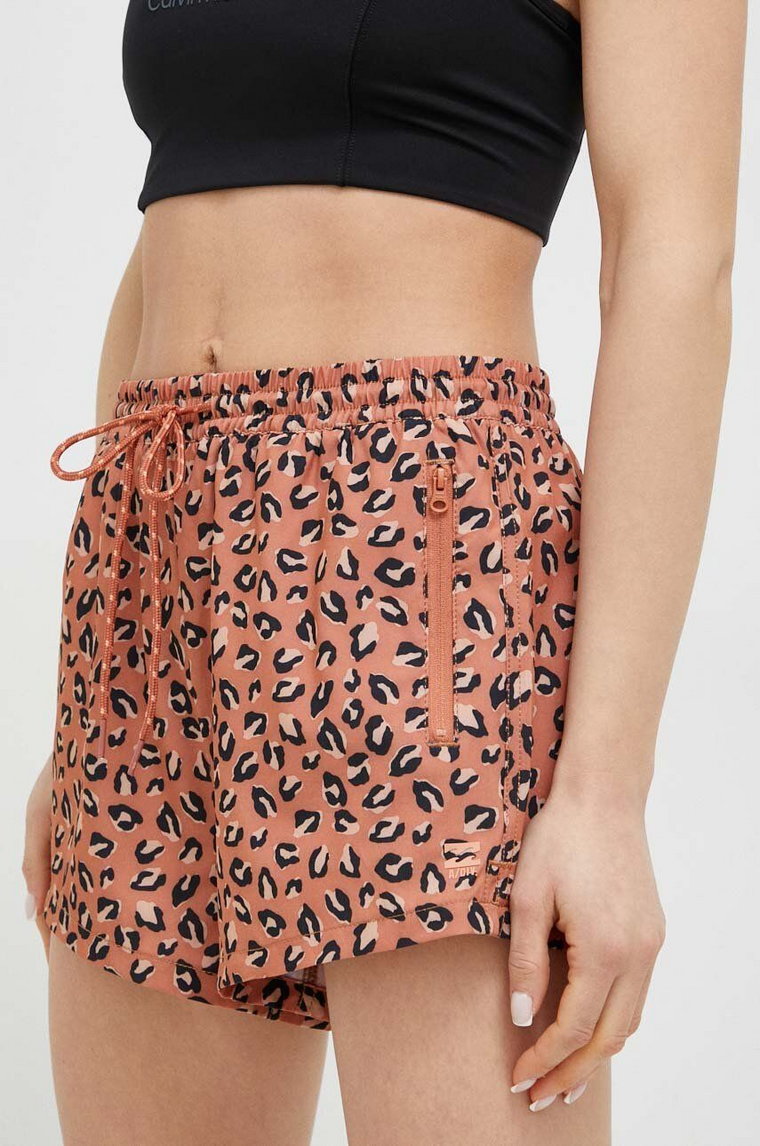 Billabong szorty treningowe Adventure kolor brązowy wzorzyste high waist