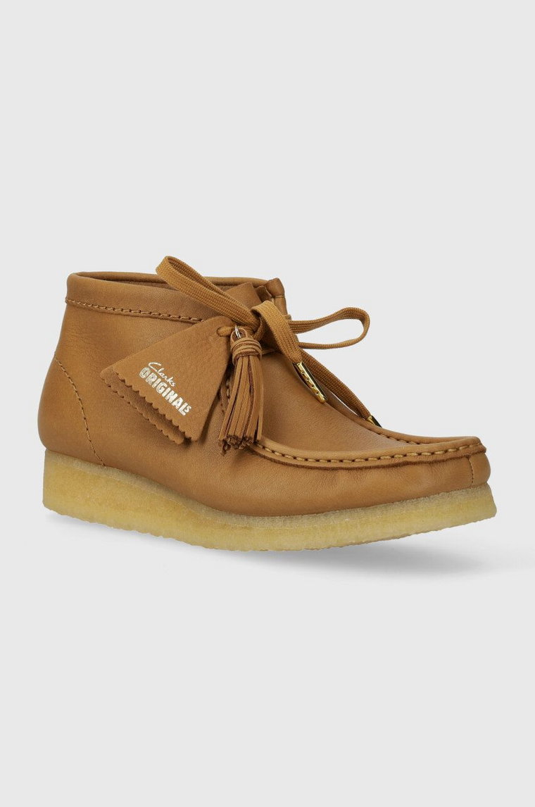 Clarks Originals półbuty skórzane Wallabee Boot damskie kolor brązowy na płaskim obcasie 26175840