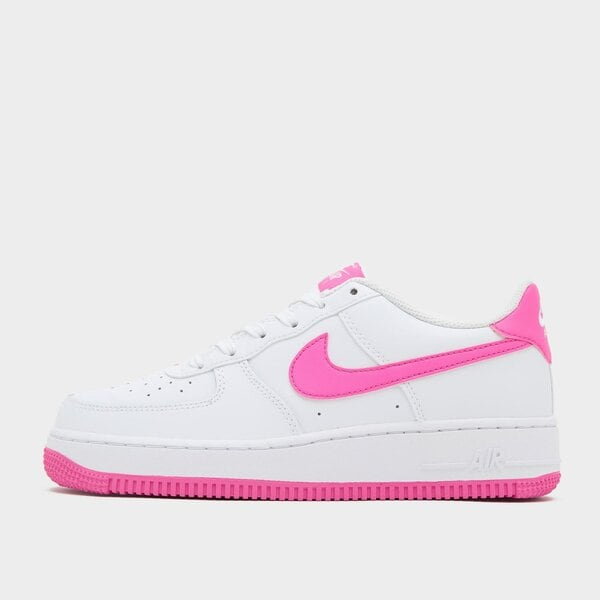 NIKE AIR FORCE 1 LV8