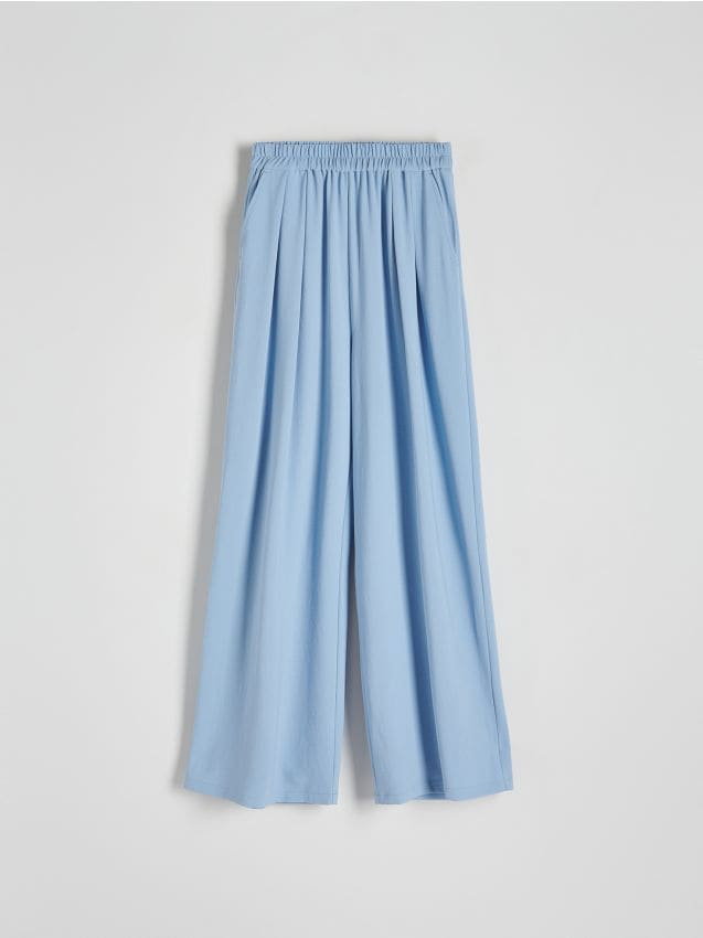 Reserved - Spodnie z szerokimi nogawkami - jasnoniebieski