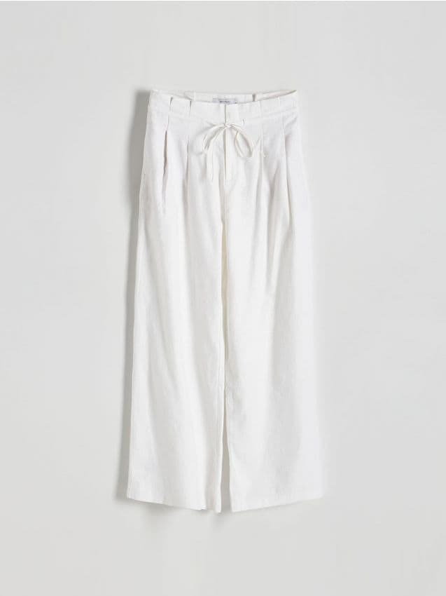 Reserved - Szerokie spodnie z zakładkami i lnem - złamana biel