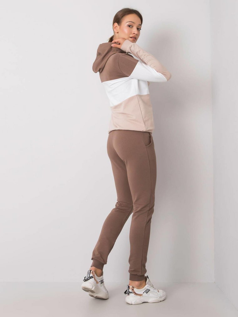 Komplet dresowy brązowy casual sportowy bluza i spodnie kaptur rękaw długi krótki nogawka ze ściągaczem długość długa troczki