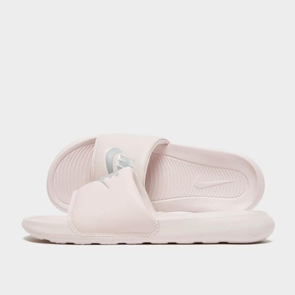 NIKE VICTORI ONE SLIDES