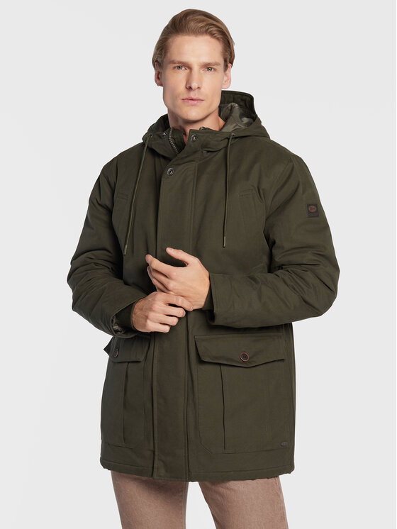 Parka Petrol Industries