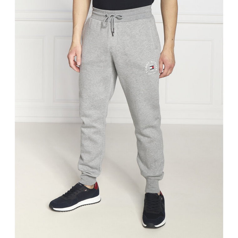 Tommy Hilfiger Spodnie dresowe Flag Arch | Regular Fit