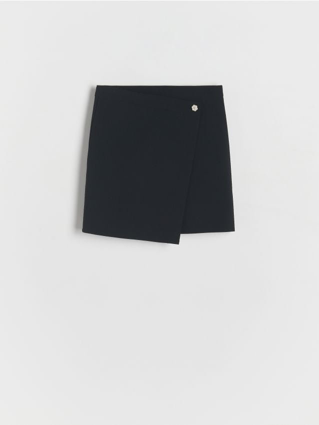 Reserved - Gładka spódnica z zakładką - czarny