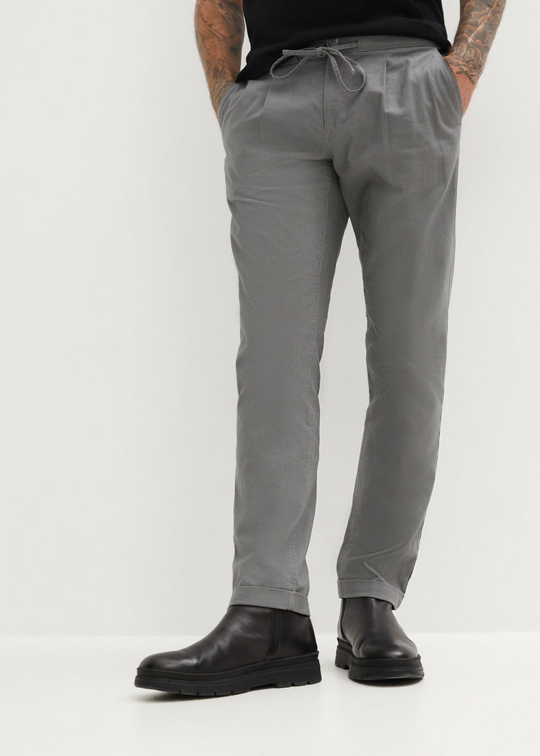 Spodnie chino Regular Fit Tapered z zakładkami poniżej paska w talii, z materiału z domieszką lnu